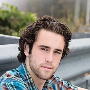 Meet your Posher, Zachary